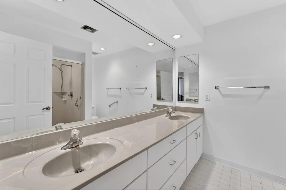 108 Village Walk Drive Royal Palm Beach, FL 33411