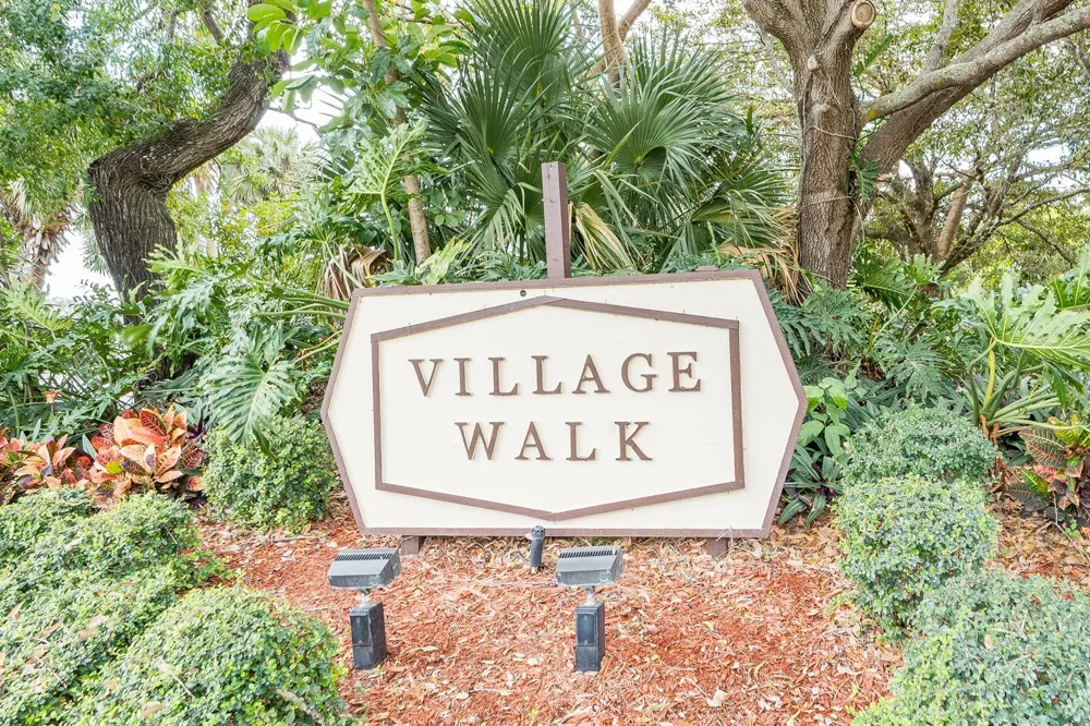 108 Village Walk Drive Royal Palm Beach, FL 33411