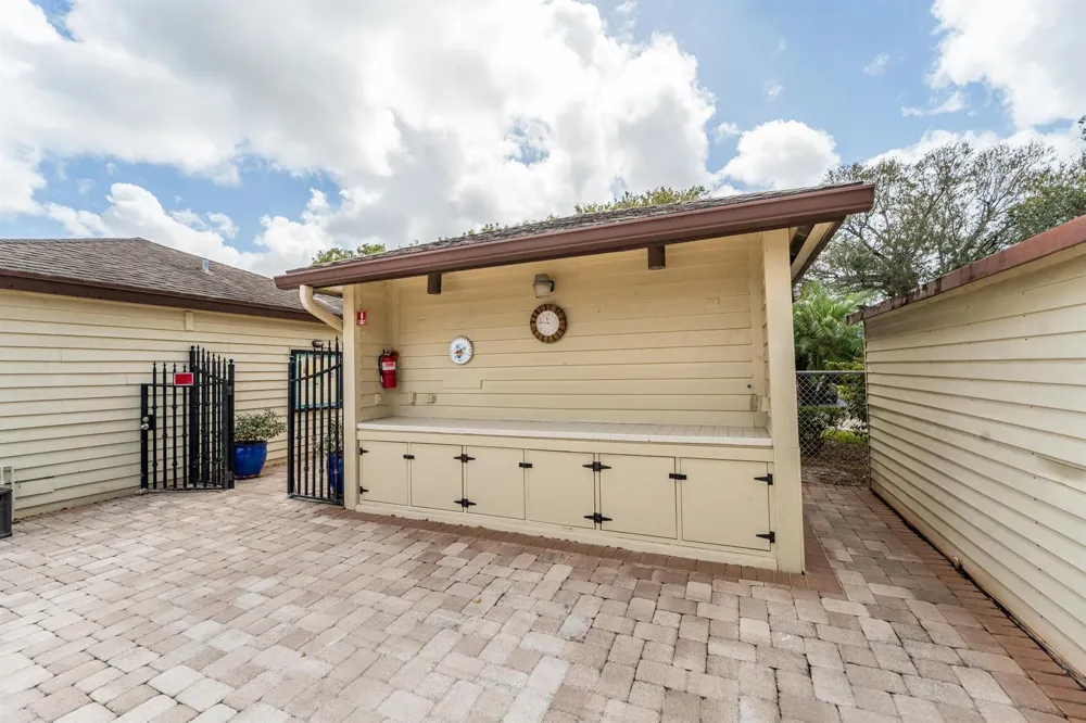 108 Village Walk Drive Royal Palm Beach, FL 33411