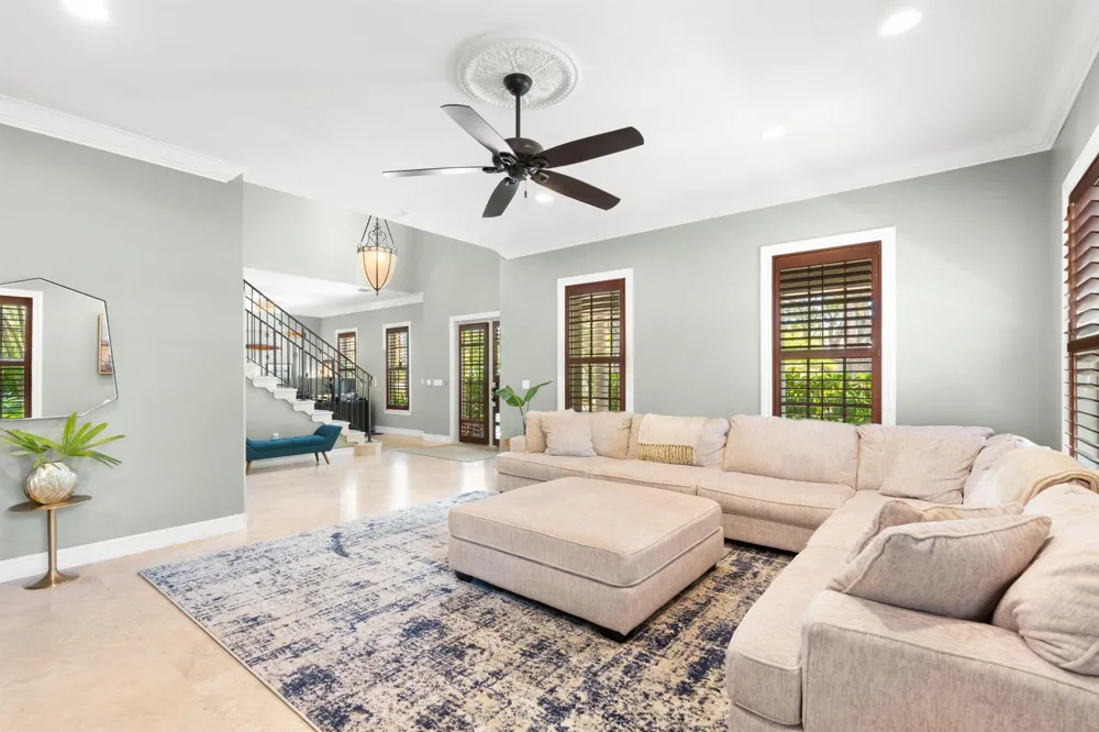 633 NE 20th Street Wilton Manors, FL 33305