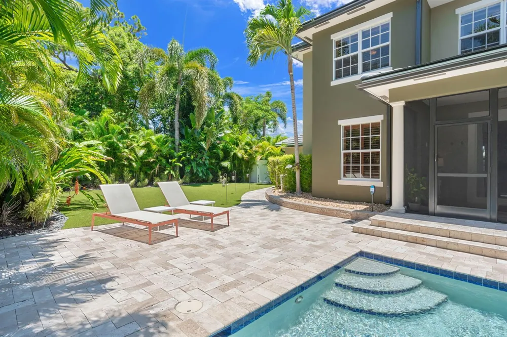633 NE 20th Street Wilton Manors, FL 33305