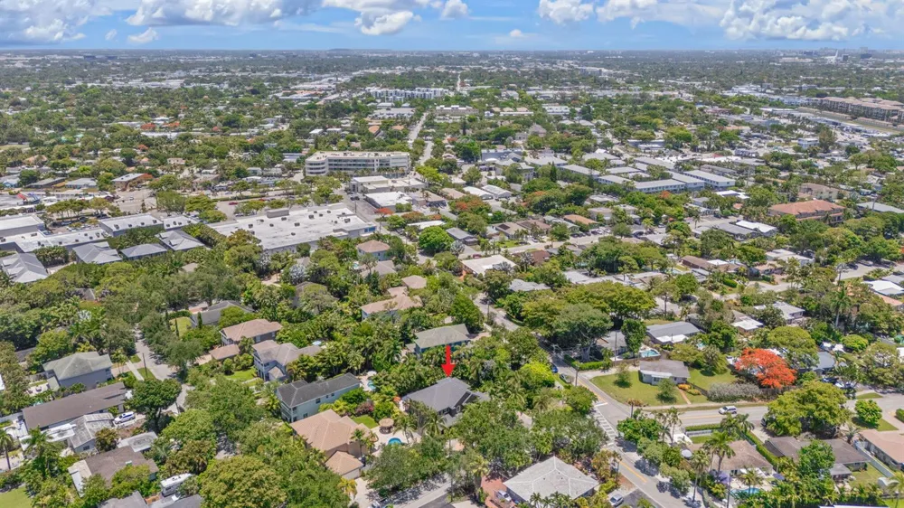 633 NE 20th Street Wilton Manors, FL 33305