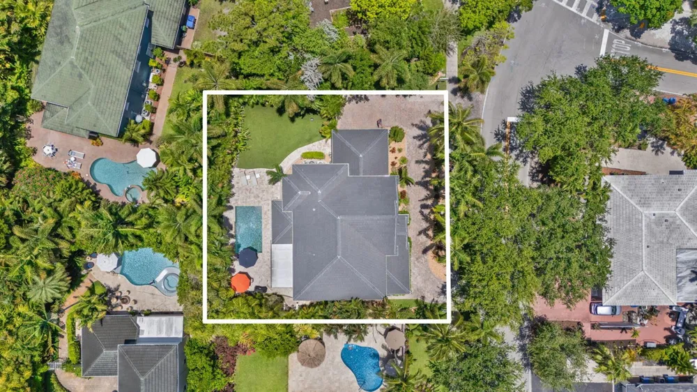 633 NE 20th Street Wilton Manors, FL 33305