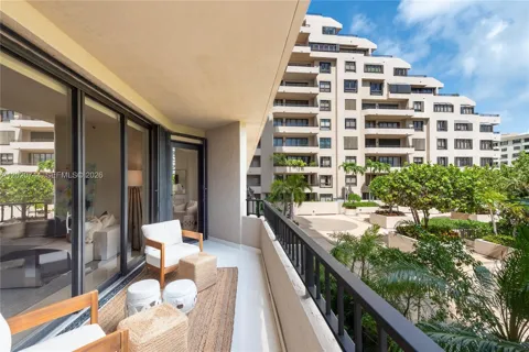 251 Crandon Blvd #227