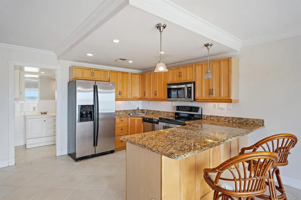 400 Wilma Circle #108 Riviera Beach, FL 33404
