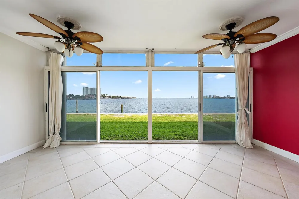 400 Wilma Circle #108 Riviera Beach, FL 33404
