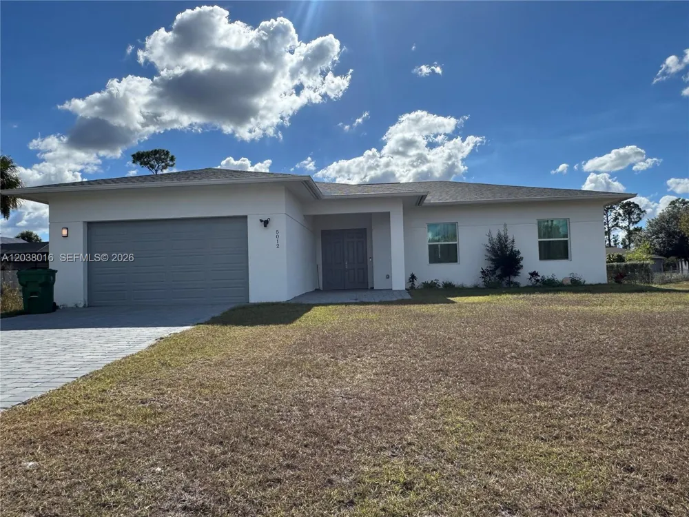 5012 Gunn PL #0 La Belle, FL 33935