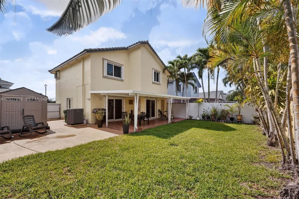 18536 NW 56th Pl Miami Gardens, FL 33055
