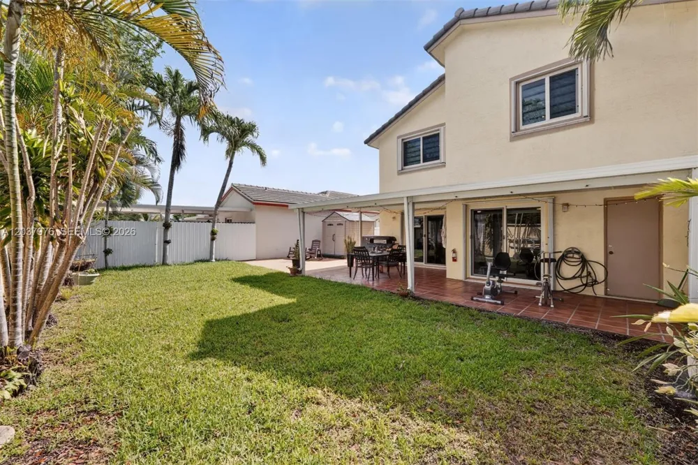 18536 NW 56th Pl Miami Gardens, FL 33055