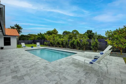 1440 NW 12th Way
