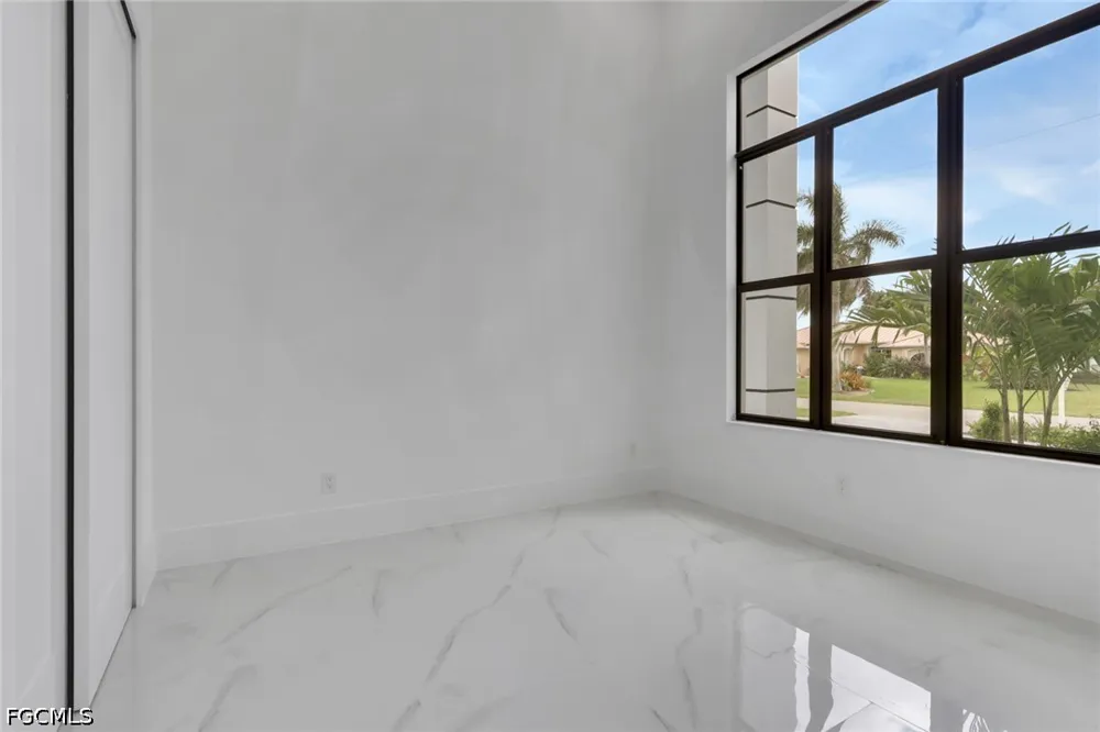 SE 17th Street Cape Coral, FL 33990