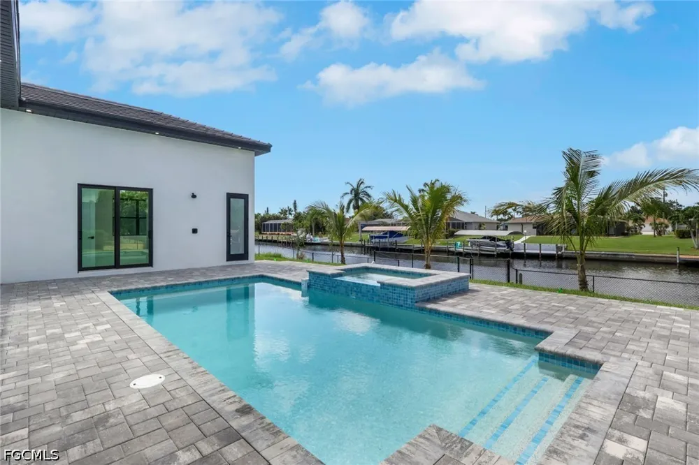 SE 17th Street Cape Coral, FL 33990