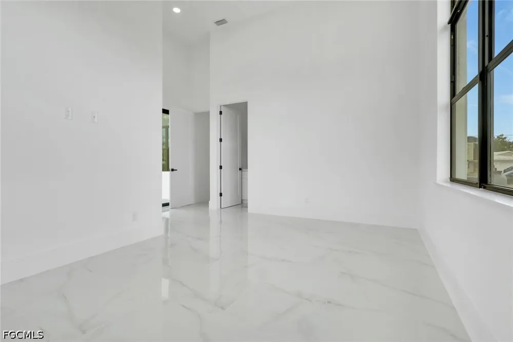 SE 17th Street Cape Coral, FL 33990