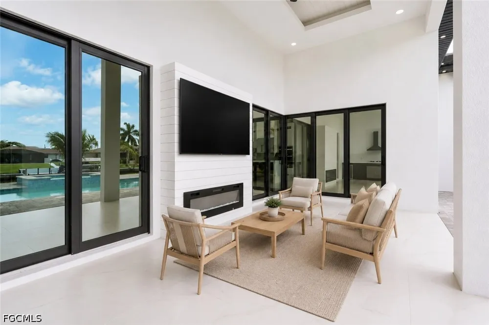 SE 17th Street Cape Coral, FL 33990
