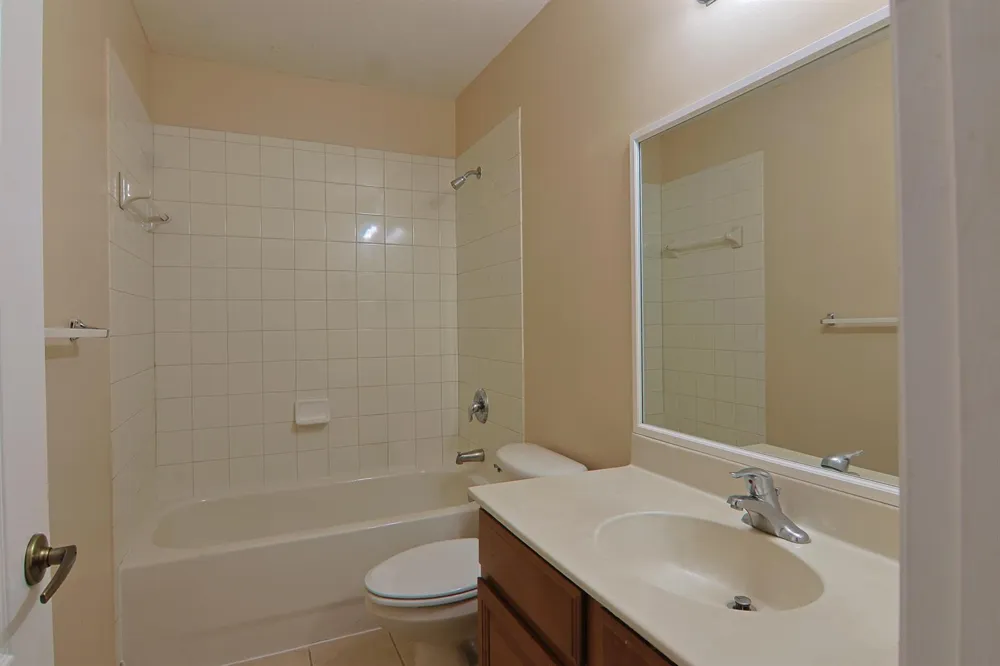 21211 NW 14th Place #3-27 Miami Gardens, FL 33169