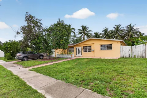 4390 NW 35th Avenue