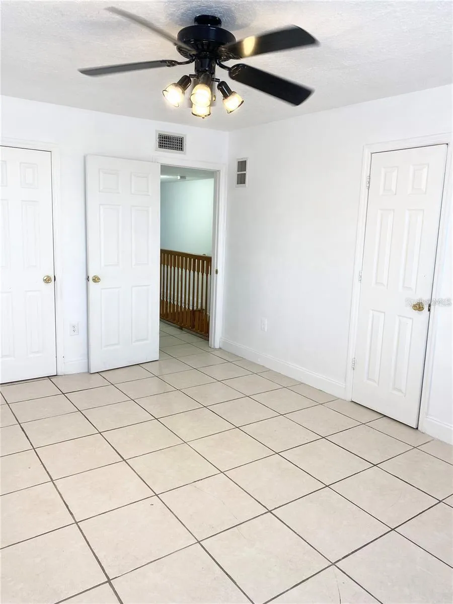 1820 Amberly Avenue #T-10 Orlando, FL 32822