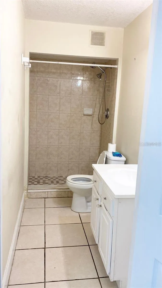 1820 Amberly Avenue #T-10 Orlando, FL 32822