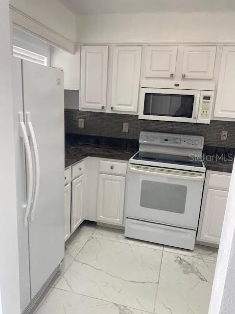 1820 Amberly Avenue #T-10 Orlando, FL 32822