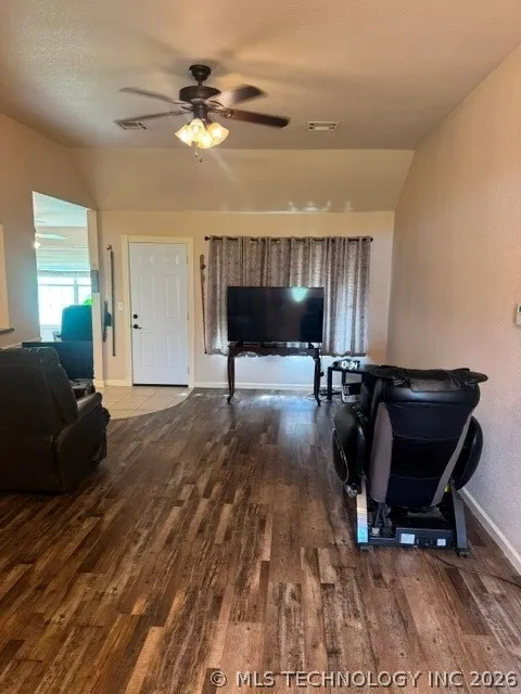 106 Bo Durant, OK 74701