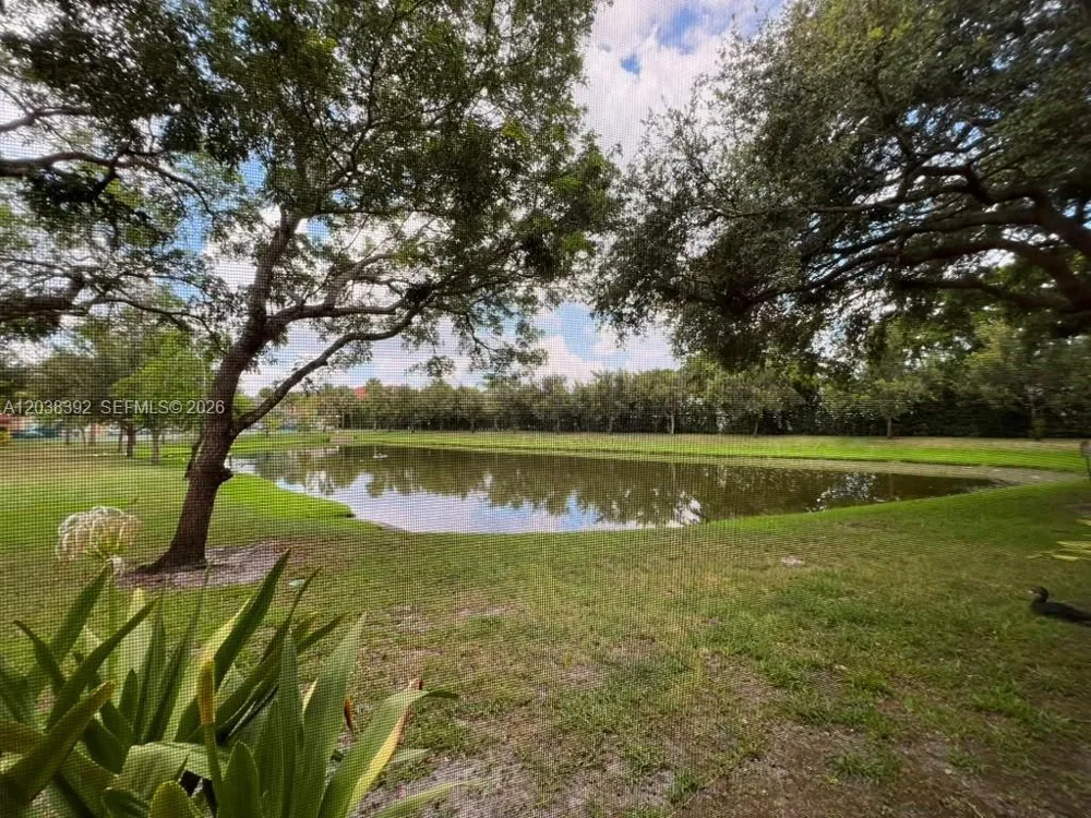 6992 SW 39th St #I101 Davie, FL 33314