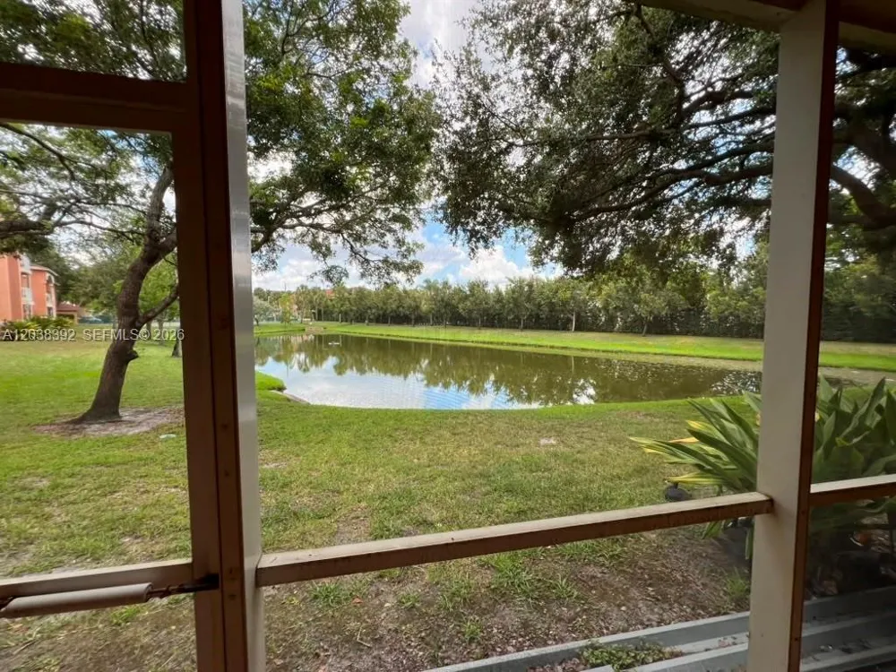 6992 SW 39th St #I101 Davie, FL 33314