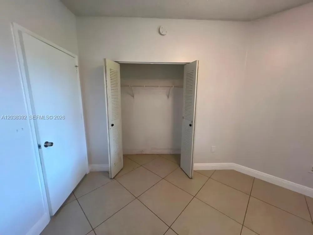 6992 SW 39th St #I101 Davie, FL 33314