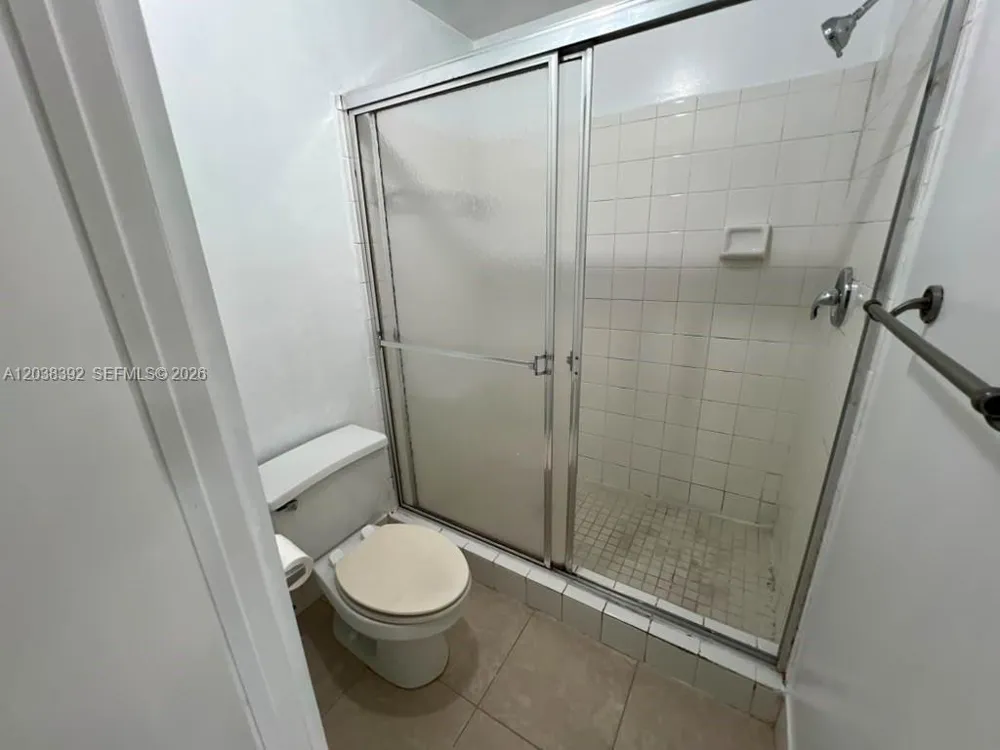 6992 SW 39th St #I101 Davie, FL 33314