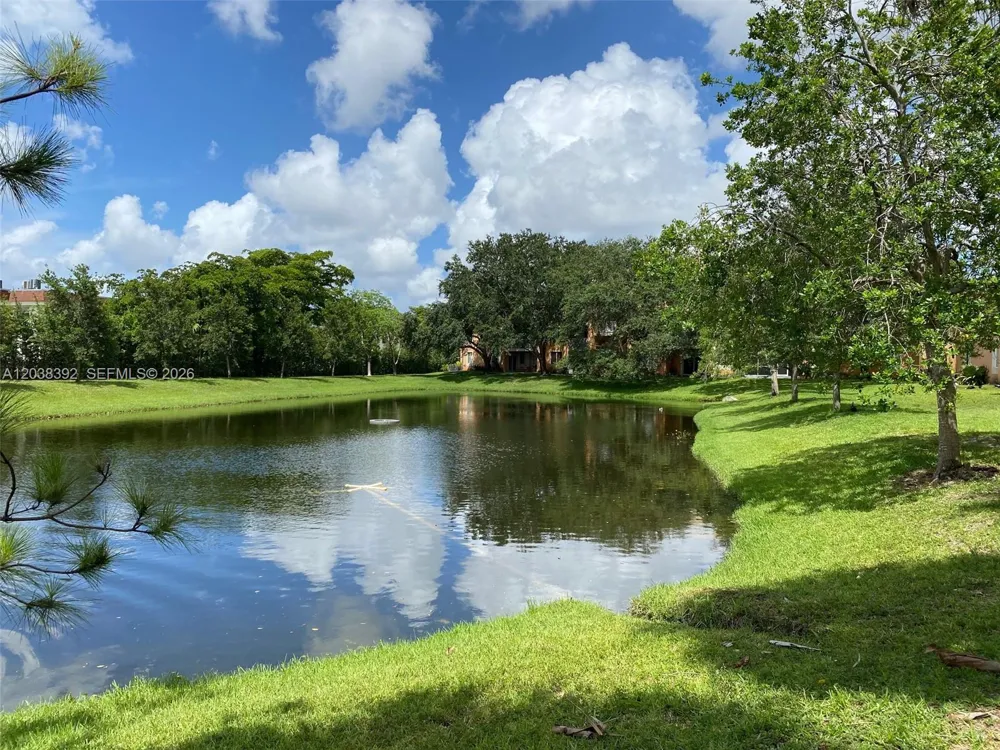 6992 SW 39th St #I101 Davie, FL 33314