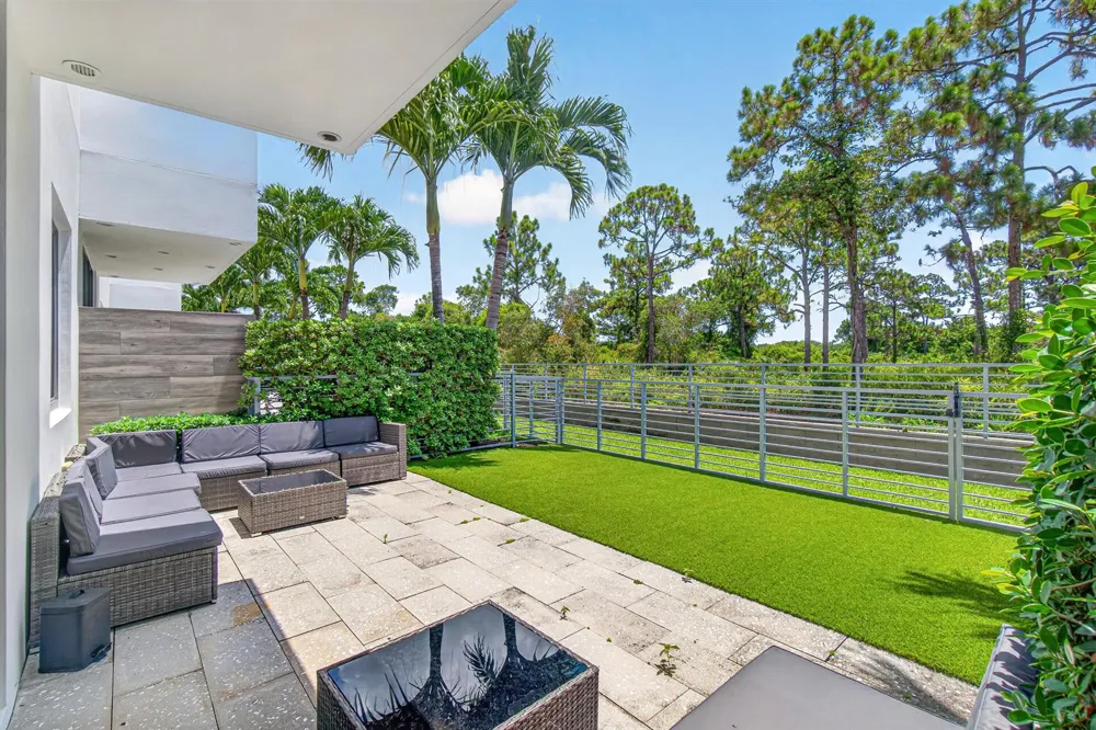 4130 NW 17th Avenue Boca Raton, FL 33431