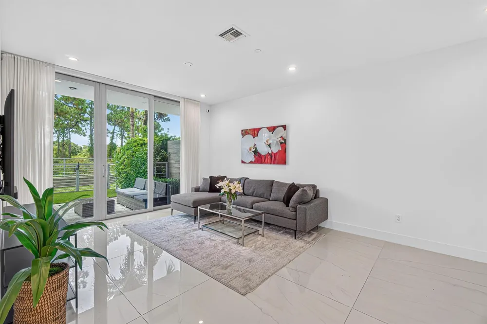 4130 NW 17th Avenue Boca Raton, FL 33431