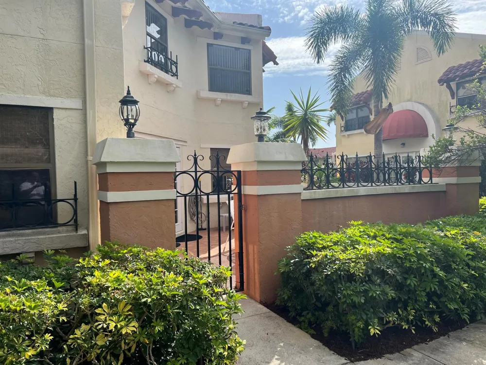 13 Uno Lago Drive Juno Beach, FL 33408
