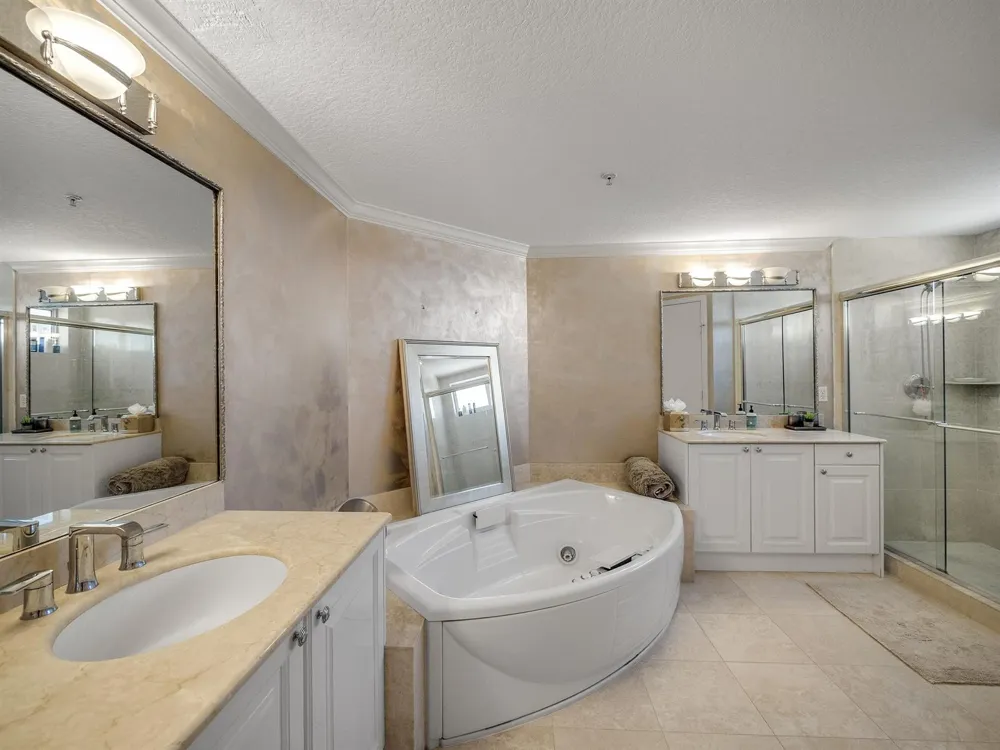 700 Ocean Royale Way #401 Juno Beach, FL 33408