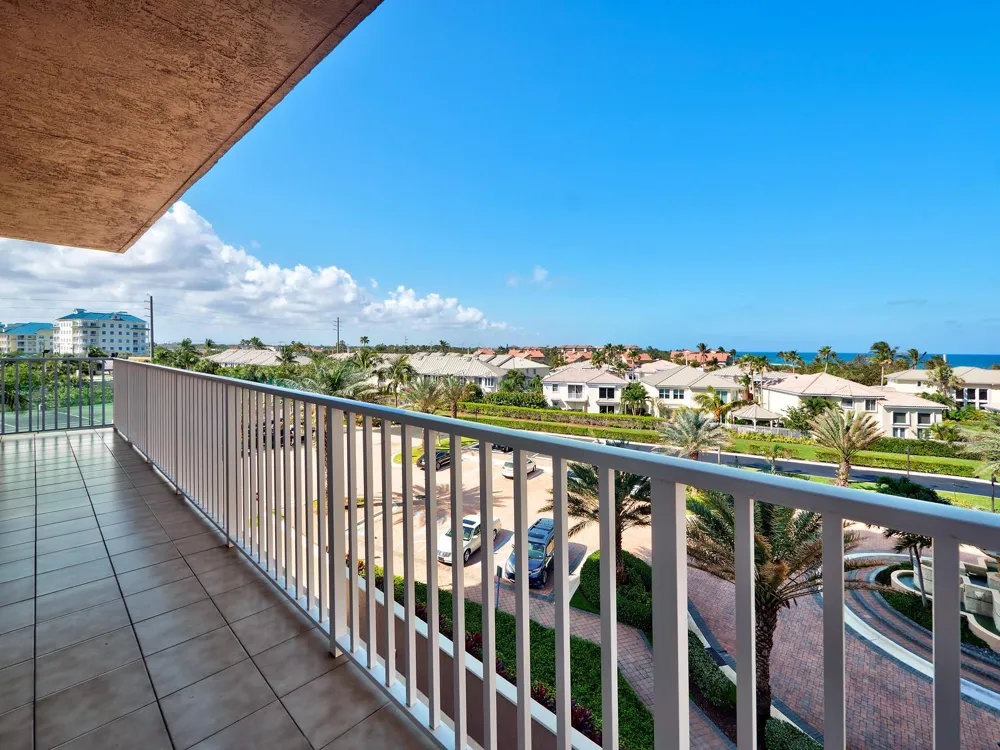 700 Ocean Royale Way #401 Juno Beach, FL 33408