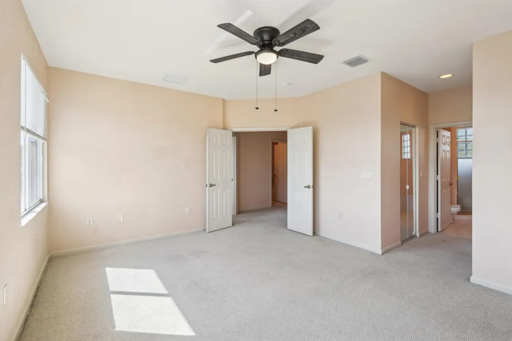 2584 SW Stockbridge Sq Square SW Vero Beach, FL 32962