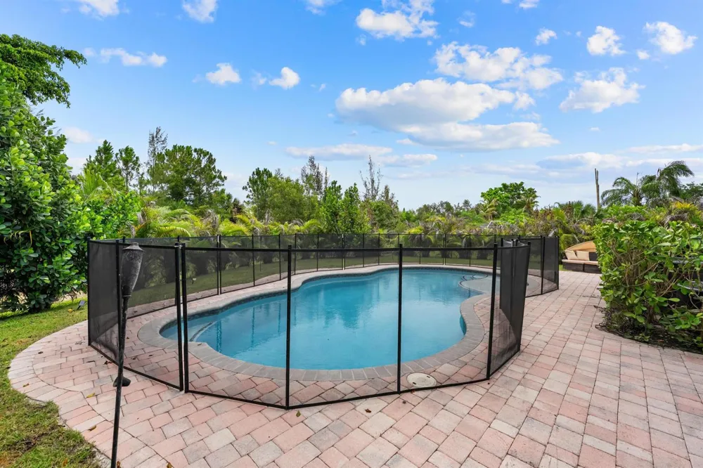 16931 93rd Road Loxahatchee, FL 33470