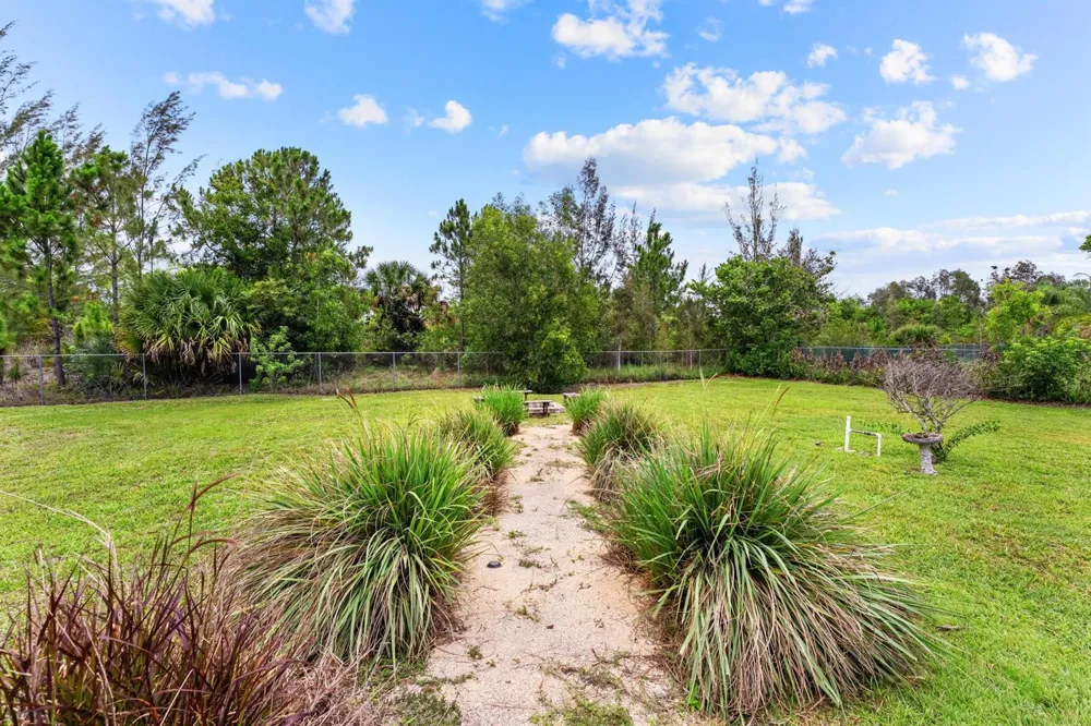 16931 93rd Road Loxahatchee, FL 33470