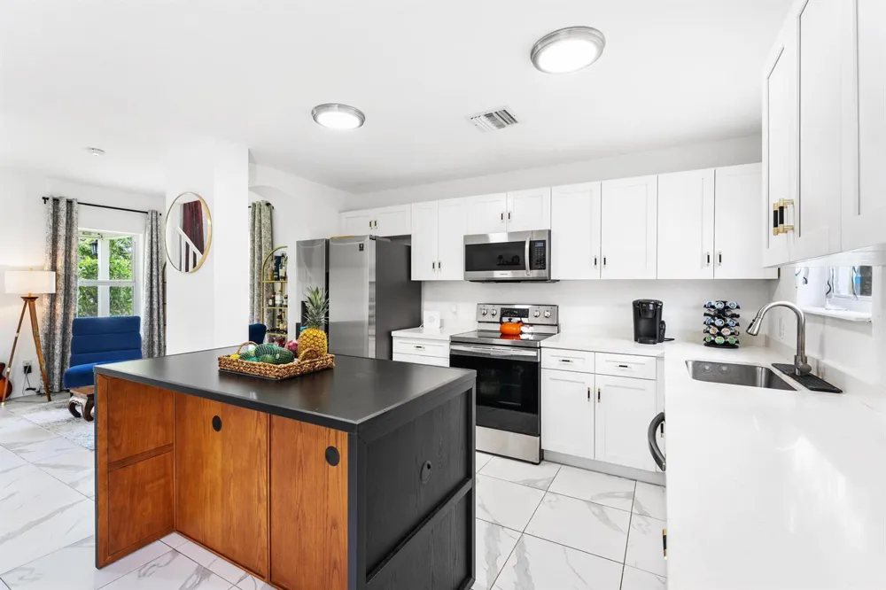 16931 93rd Road Loxahatchee, FL 33470