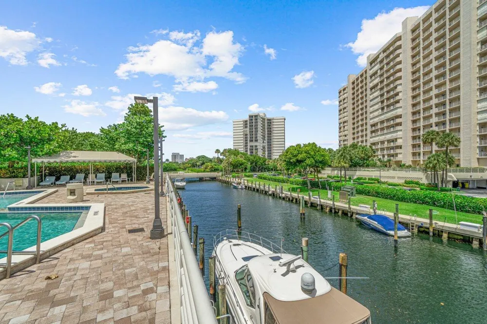 4201 Ocean Boulevard #1801 Boca Raton, FL 33431