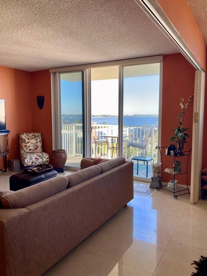 3540 S Ocean Boulevard #912 South Palm Beach, FL 33480