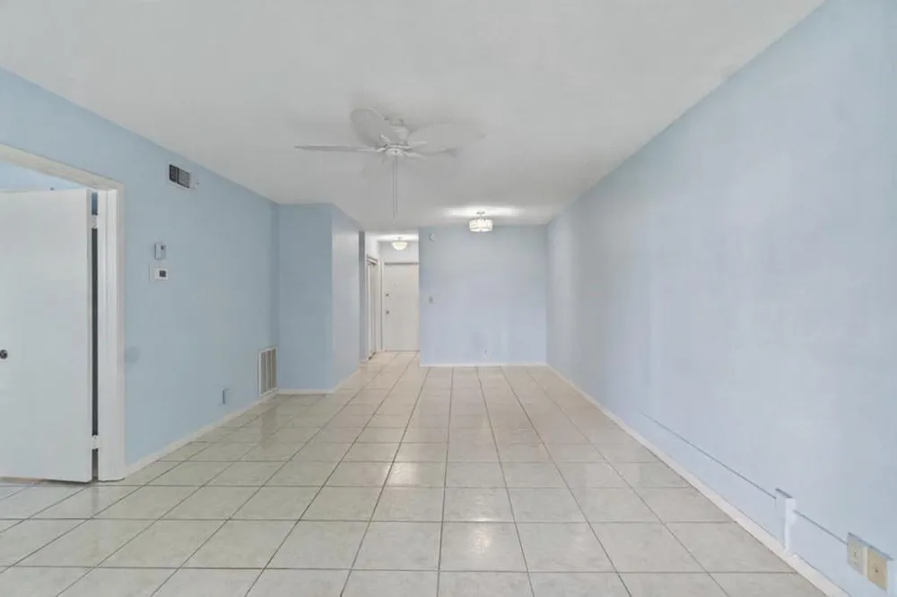 2050 NE 39th Street #302e Lighthouse Point, FL 33064