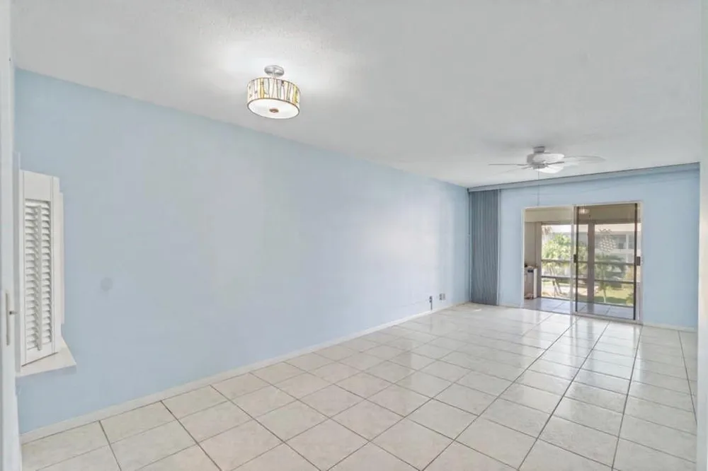 2050 NE 39th Street #302e Lighthouse Point, FL 33064