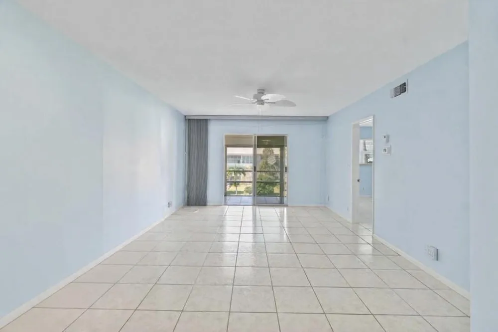2050 NE 39th Street #302e Lighthouse Point, FL 33064