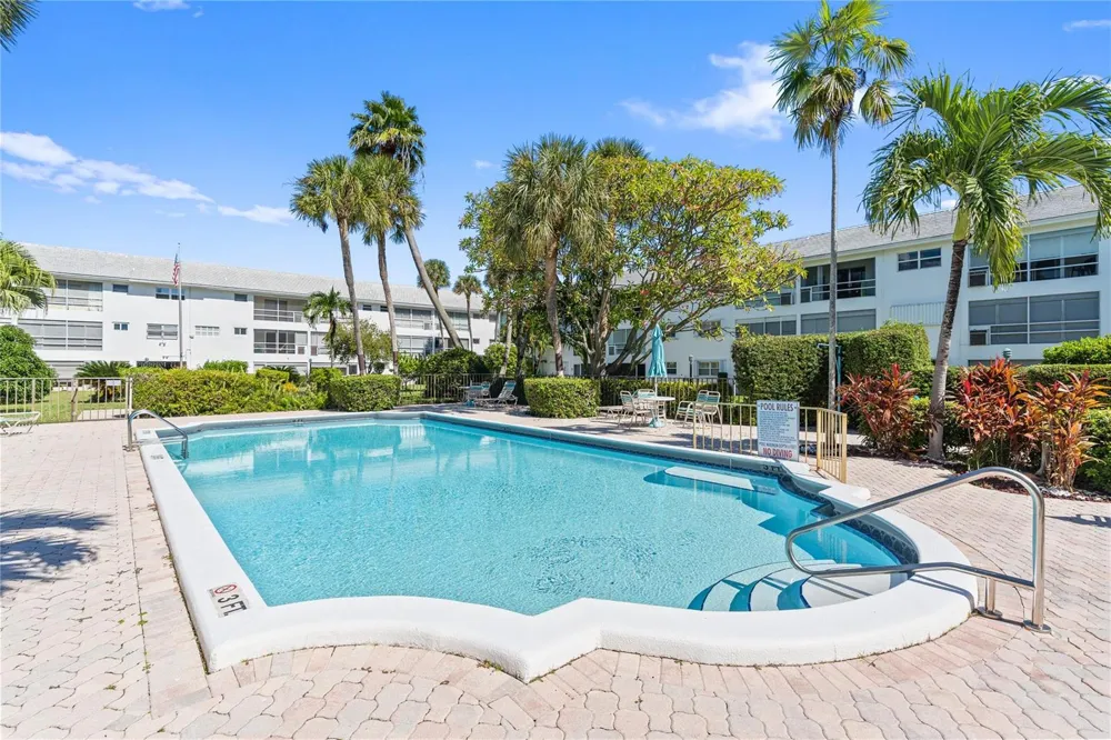 2050 NE 39th Street #302e Lighthouse Point, FL 33064