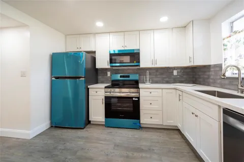 6100 NW 44th Street #302