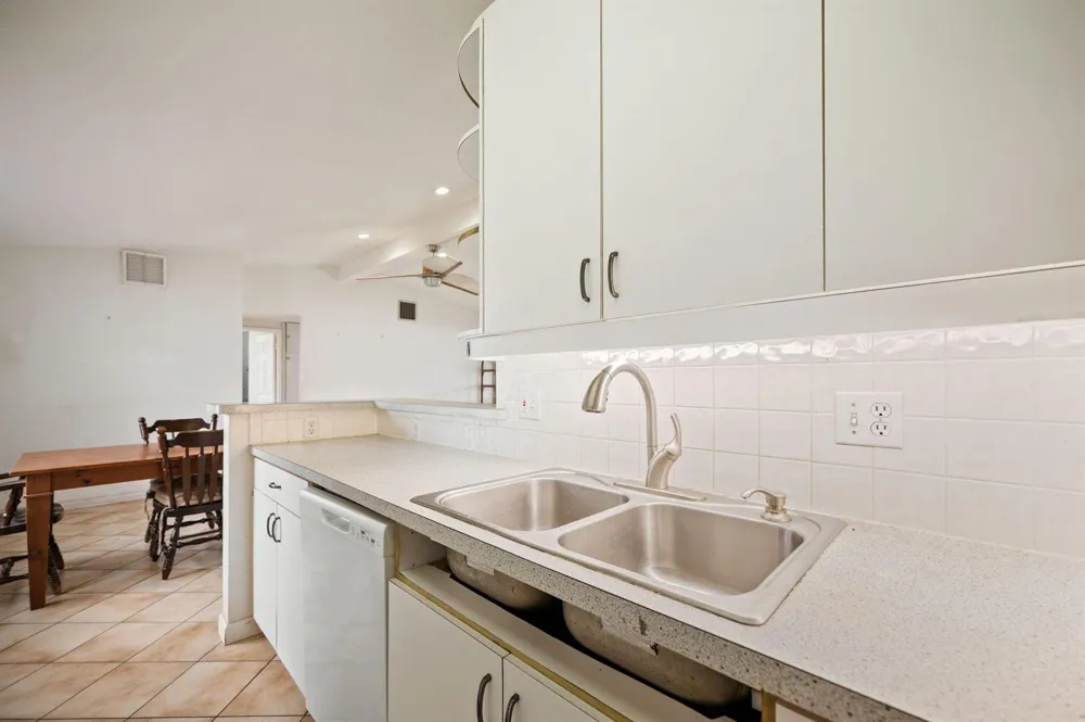 2637 Marathon Lane Fort Lauderdale, FL 33312