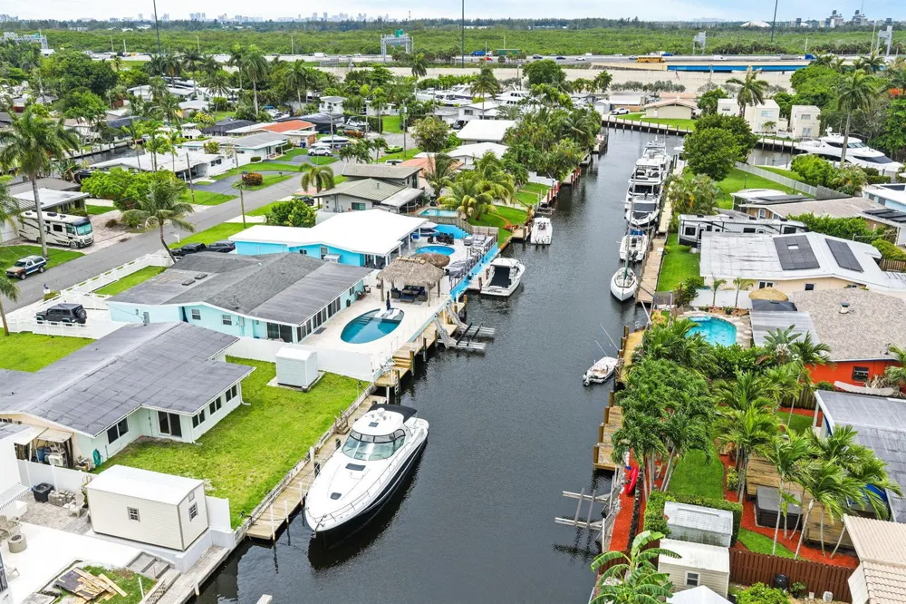 2637 Marathon Lane Fort Lauderdale, FL 33312
