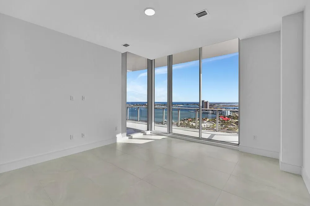 220 Lake Shore Drive #2411 Lake Park, FL 33403