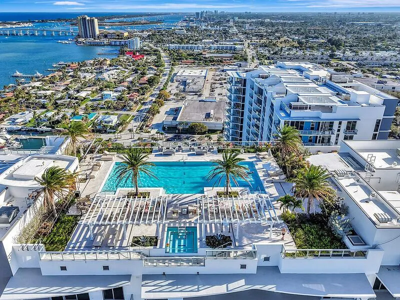 220 Lake Shore Drive #2411 Lake Park, FL 33403