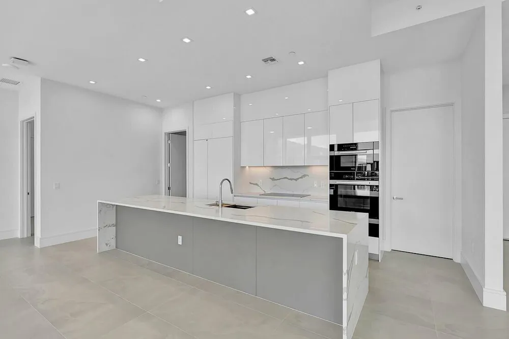 220 Lake Shore Drive #2411 Lake Park, FL 33403
